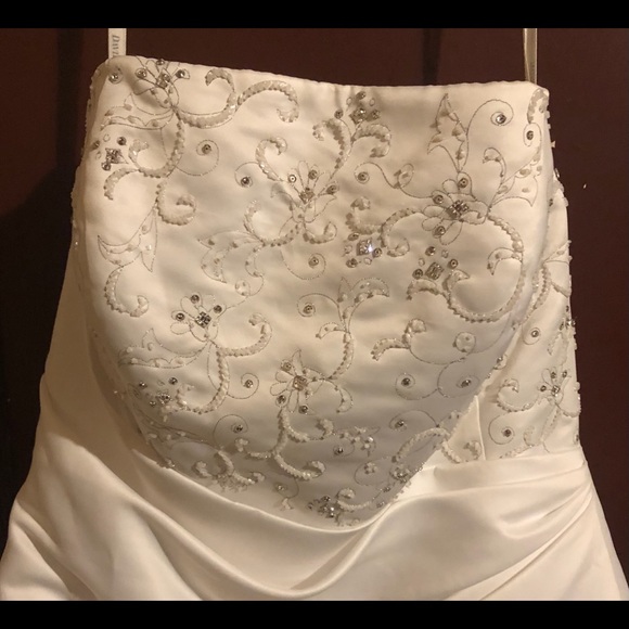 Wedding dress size 18 NWT - Picture 2 of 4